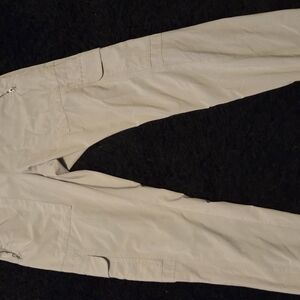 Athleta Chelsea cargo pant sz 2 Khaki